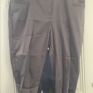 Lane Bryant Capris NWT